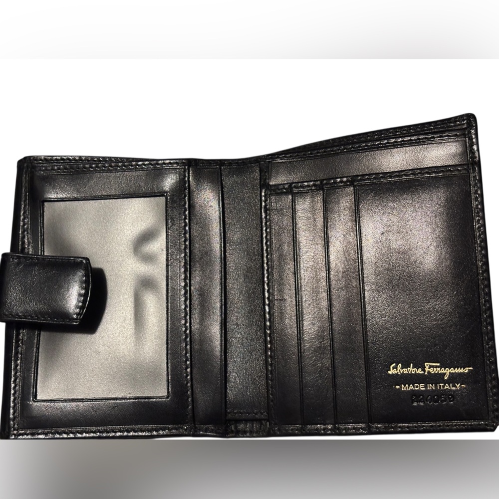 Ferragamo leather bifold - Picture 6 of 7